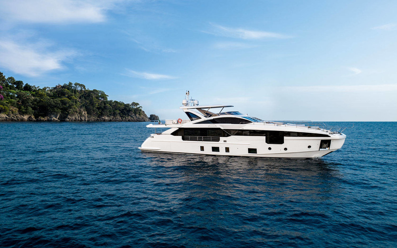 Azimut Grande 32 METRI