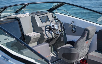 Nordkapp Noblesse 660