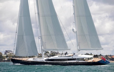 Alloy Yachts Q