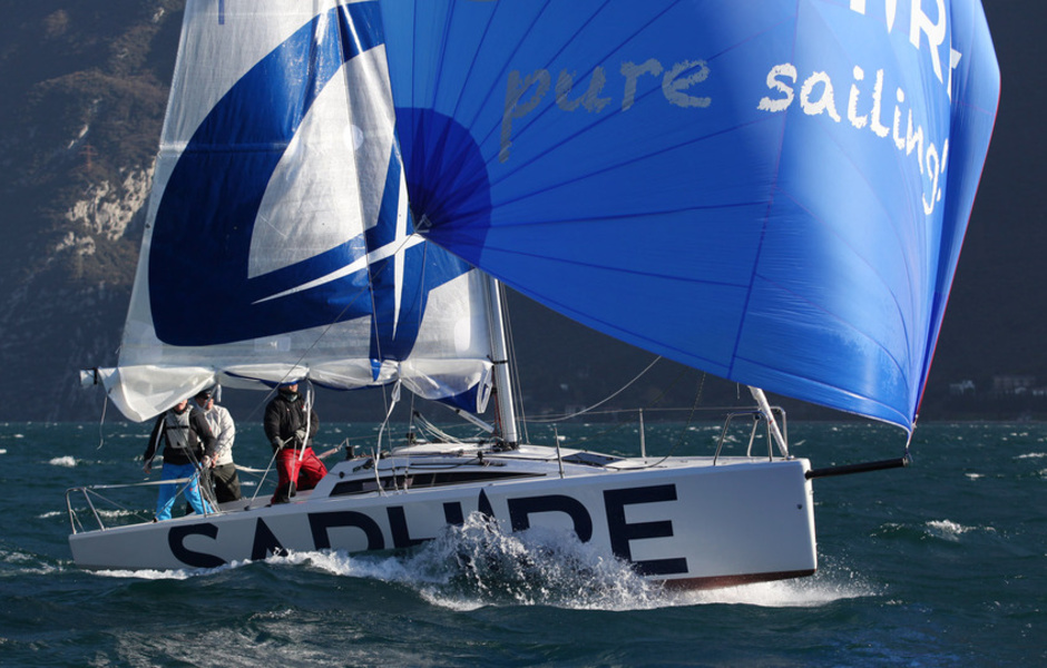 Saphire 27