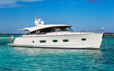 Riviera Belize 66 Sedan