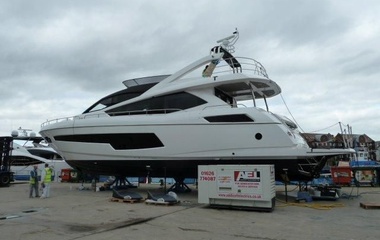 Sunseeker 75 Yacht