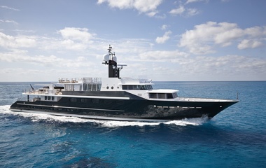 Feadship Highlander