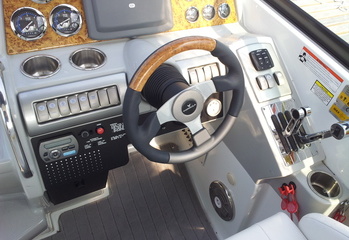 Formula 310 Sun Sport