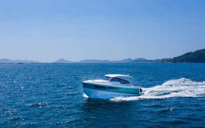 Rodman Spirit 31 Outboard