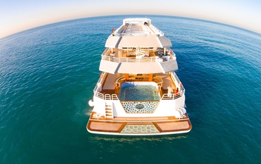 Custom Boats Desert Rose I