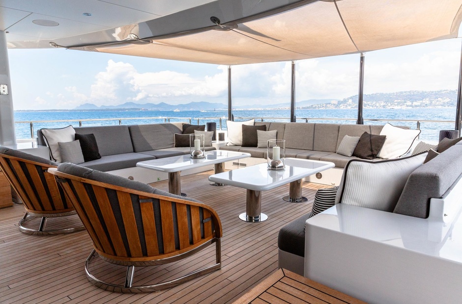 Heesen L'Oursin