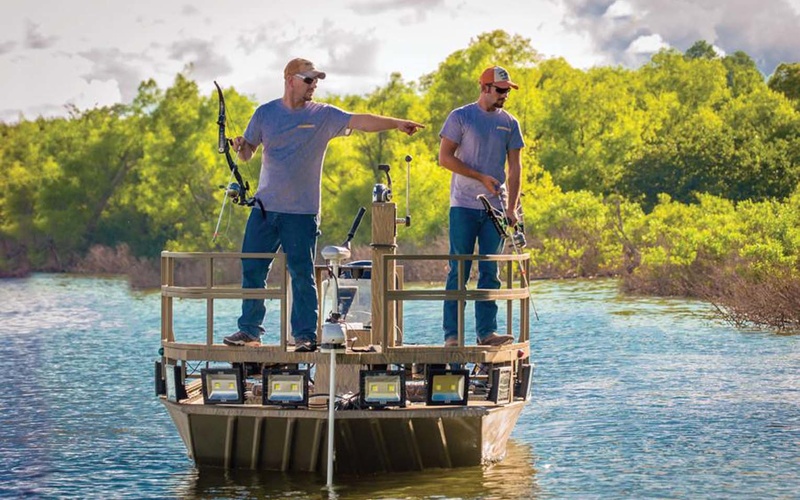 Tracker Grizzly 2072 CC Sportsman Kicker