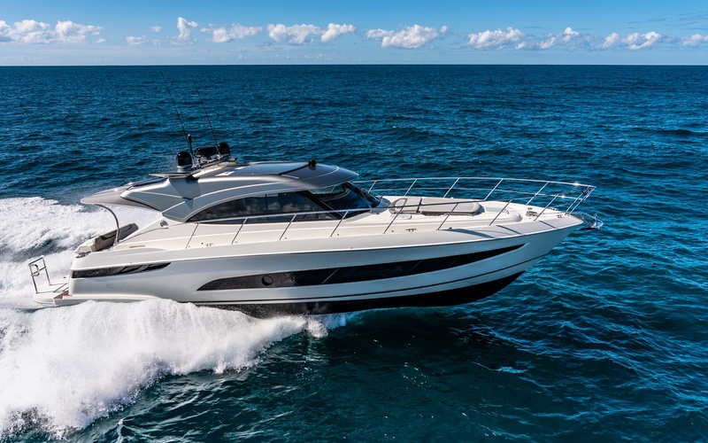 Riviera 4800 Sport Yacht Series II Platinum Edition