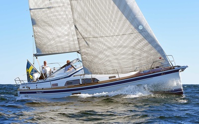 HALLBERG-RASSY 40C - sailboatdata