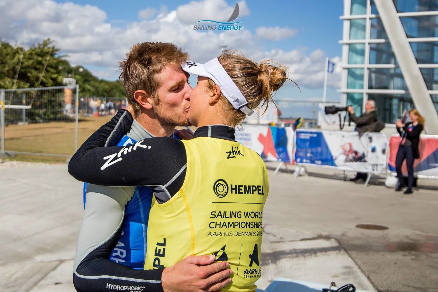 The world championship in Aarhus was extremely successful for this pair. Emma won the first gold in Belgium's history in the Laser Radial»class «and Matt won silver in the «Laser»class. 