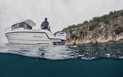 Parker 700 Pilothouse