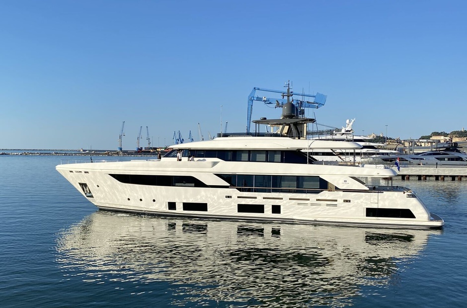 Custom Line Roma VII