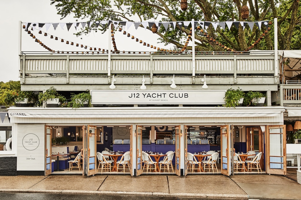 The team that brought to life the idea of the Chanel Yacht Club is firmly convinced of one thing: they wanted to make it the way Gabrielle Chanel wanted it to be. And they did!