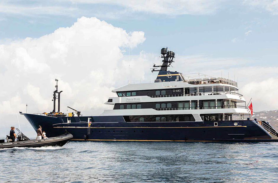 who owns superyacht force blue