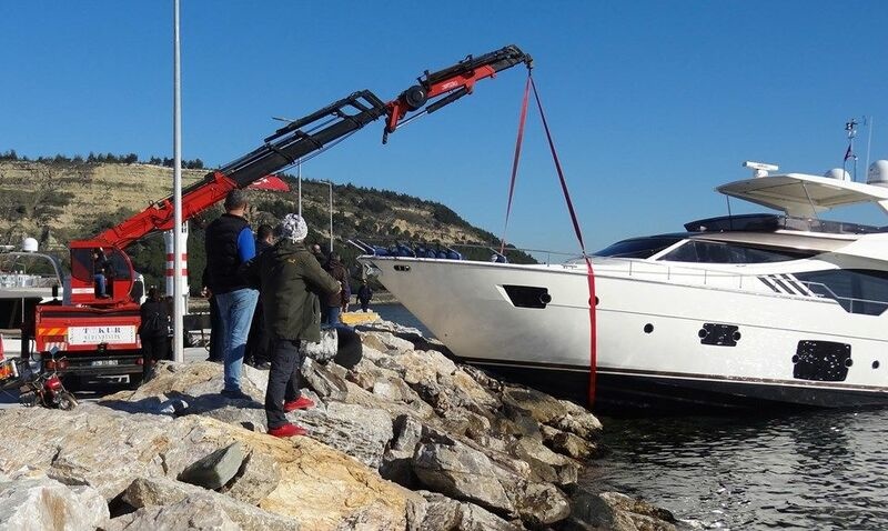 A Ferretti yacht crashes in Turkey