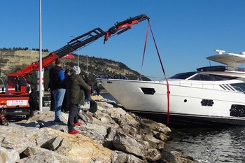 A Ferretti yacht crashes in Turkey