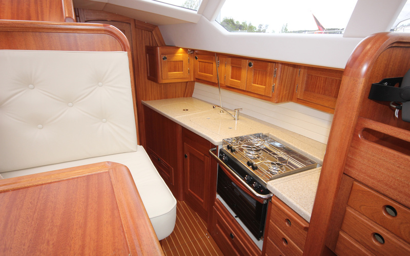 CR Yachts 380 DS