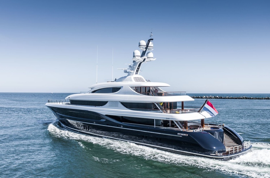 Feadship Podium