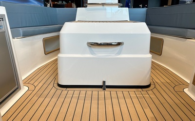 Interboat Intender 820 ES