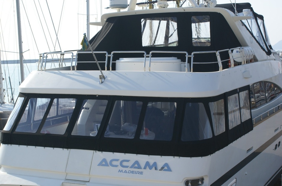 Azimut Accama Delta