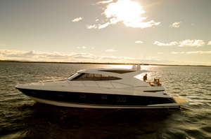 Riviera 5800 Sport Yacht