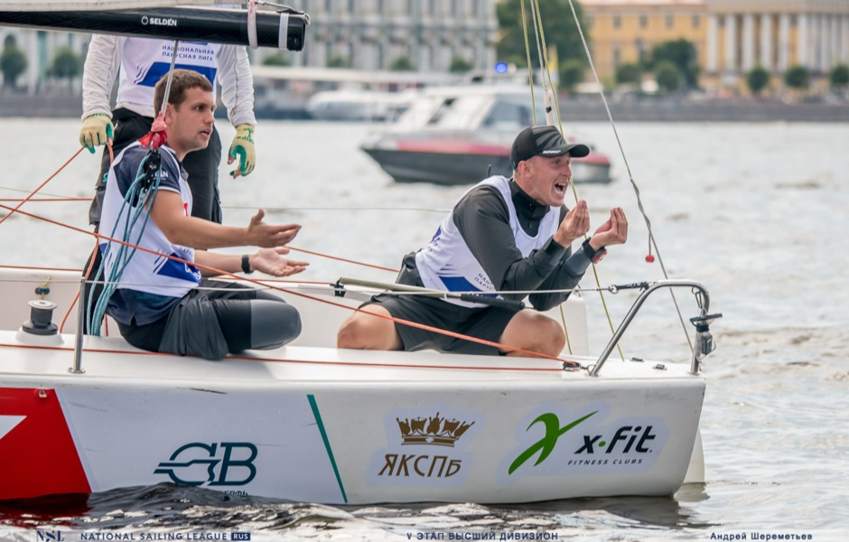This nervous sailing sport. Andrey Sheremetyev caught the emotions of Calipso team (7th place in regatta).