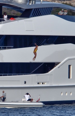 Beyonc&eacute; in the thriller "The Jump."