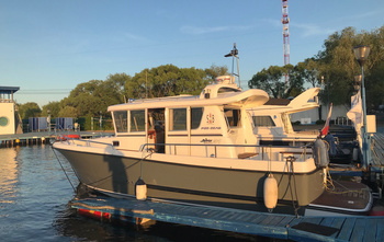 Sargo 31 Explorer Aft Door