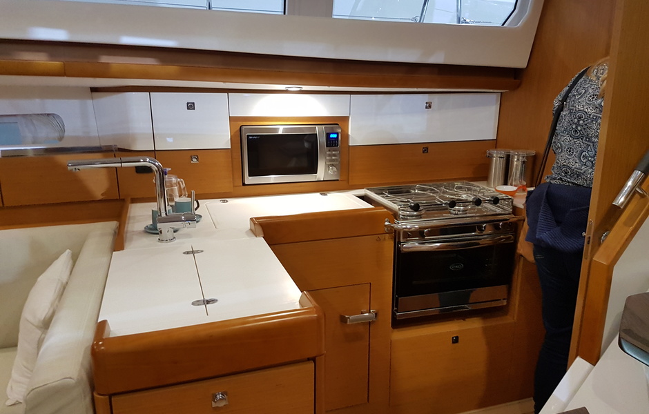 Jeanneau 41