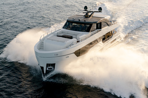 Ocean Alexander 90R Enclosed Bridge