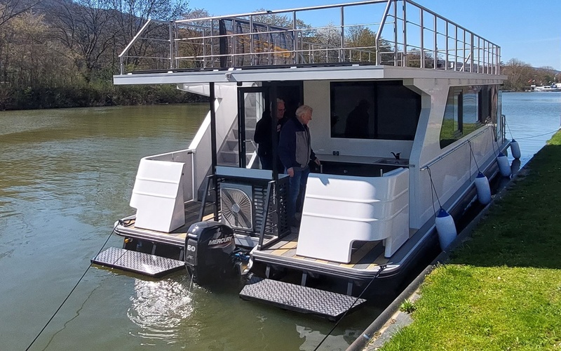 Inter Corpora Demeter 145