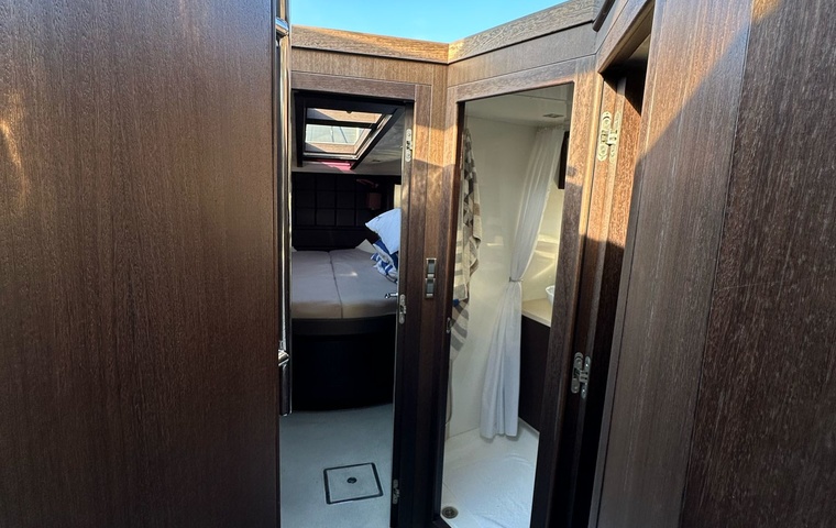 Galeon 430 HTC (2013)