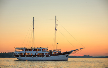 Custom Boats Cesarica