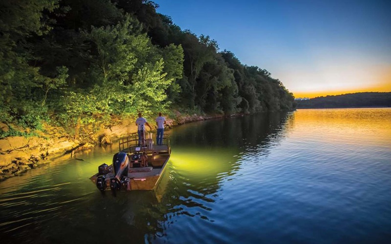 Tracker Grizzly 2072 CC Sportsman Kicker