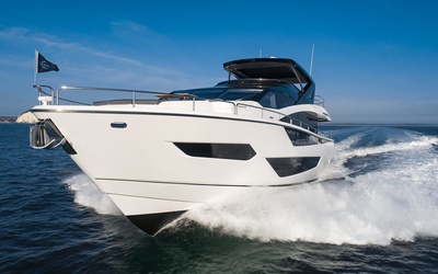 Sunseeker 88 Yacht