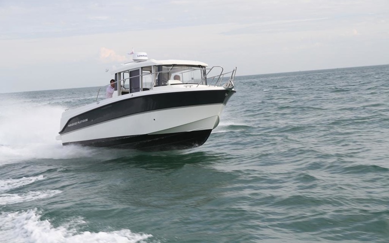 Parker 800 Pilothouse