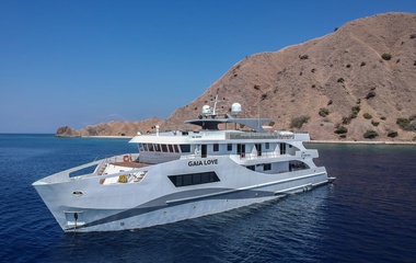 Custom Boats Gaia Love