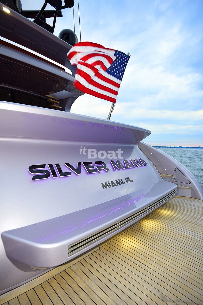 silver mama yacht