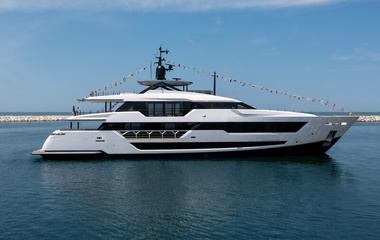 Custom Line Lady Dia