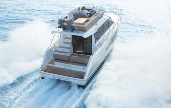 Sealine F380