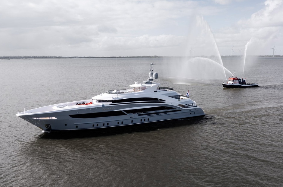 Heesen Cinderella Noel IV