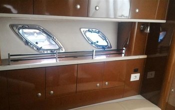 2008, Sea Ray 335 Sundancer