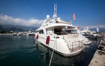 Custom 26 (2012)