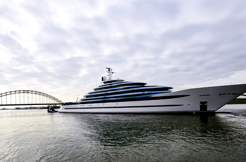 The largest Dutch megayacht has changed her owner and name.