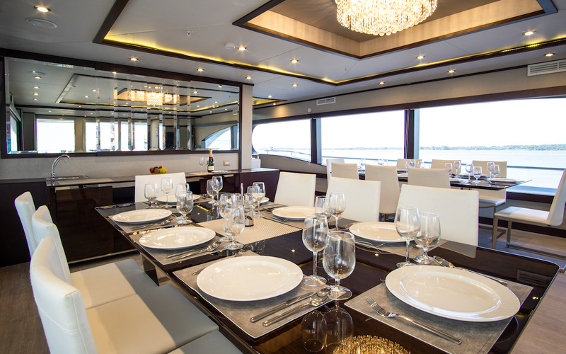 MCP Yachts Europa 100