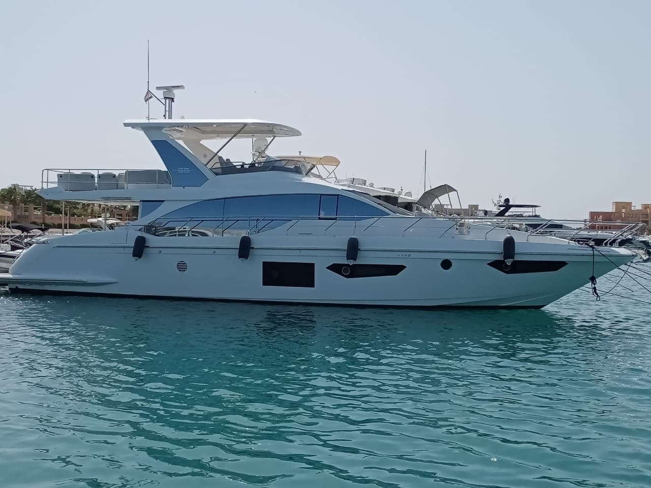 Продается: Azimut 66 (2021) моторная яхта - itBoat