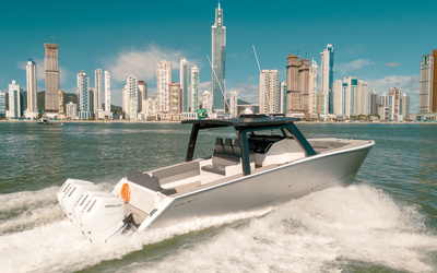 Sedna  CAT 370 Cabin