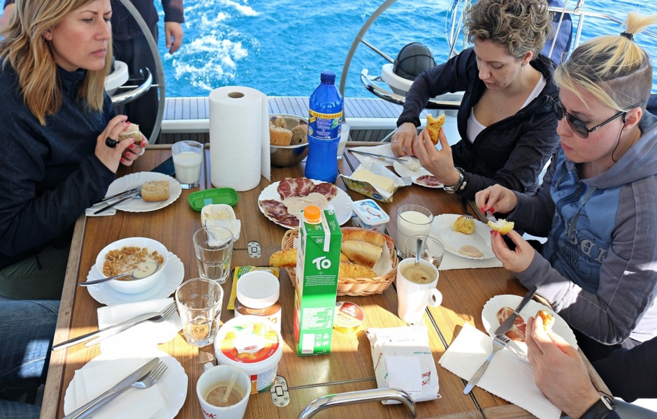 For any meal on board to turn into a little celebration, don't forget to check the fridge.