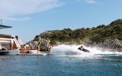 KingFisher 1825 Warrior Tiller